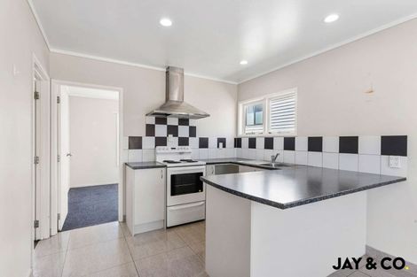 Photo of property in 4 Clutha Crescent, Clover Park, Auckland, 2023