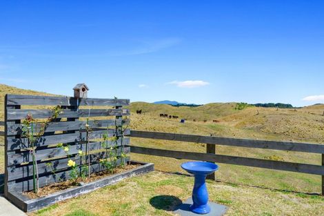 Photo of property in 174 Harakeke Road, Te Horo, Otaki, 5581