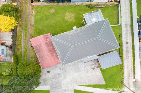 Photo of property in 3 Wallace Road, Ranui, Auckland, 0612