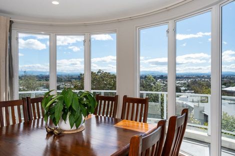 Photo of property in 14 Woodford Heights, Havelock North, 4130