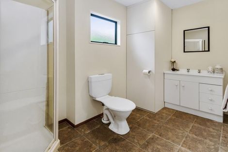 Photo of property in 1/10 Hilltop Road, Clover Park, Auckland, 2019