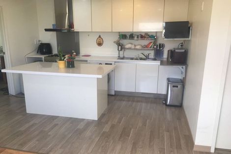 Photo of property in 1 Mackwell Road, Fairview Heights, Auckland, 0632
