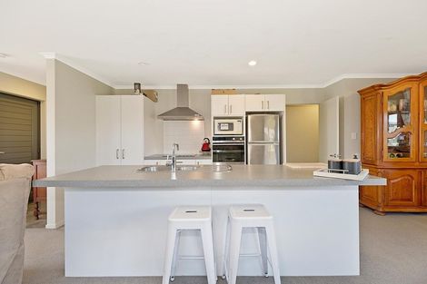 Photo of property in 66 Shillingford Boulevard, Rolleston, 7615