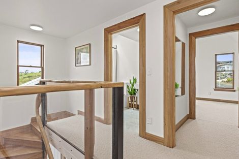 Photo of property in 3 Nikau Park, Raglan, 3225