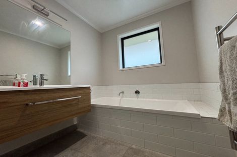 Photo of property in 157 Harriet Johnston Drive, Pokeno, 2402