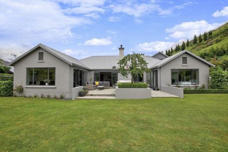 Photo of property in 2 Stowmore Lane, Lower Shotover, Queenstown, 9371