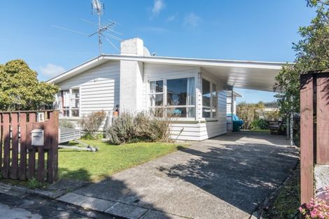 Photo of property in 9 Caribou Place, Kingston, Wellington, 6021