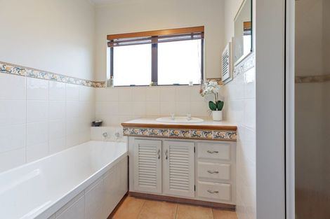 Photo of property in 14 Takapu Street, Matua, Tauranga, 3110