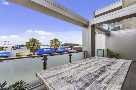 Photo of property in Paramount Apartments, 15/281 Maunganui Road, Mount Maunganui, 3116