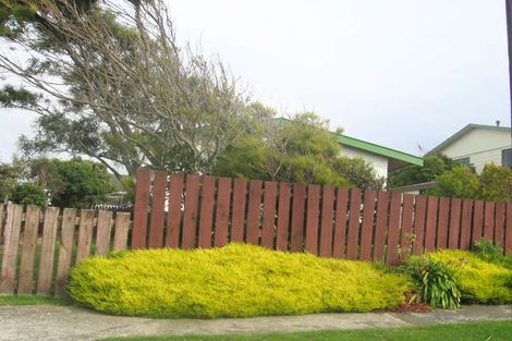 Photo of property in 62 Cypress Drive, Maungaraki, Lower Hutt, 5010