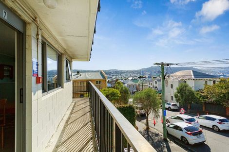 Photo of property in 7/4 Derby Street, Mount Victoria, Wellington, 6011
