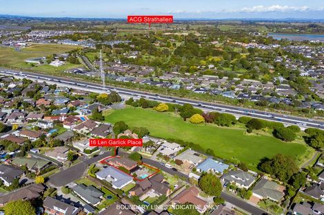 Photo of property in 16 Len Garlick Place, Pahurehure, Papakura, 2113