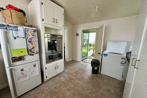 Photo of property in 164 Molesworth Street, New Plymouth, 4312