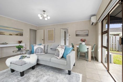 Photo of property in 1/58 Great South Road, Papakura, 2110