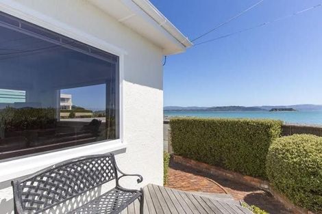 Photo of property in 255 Marine Parade, Eastbourne, Lower Hutt, 5013