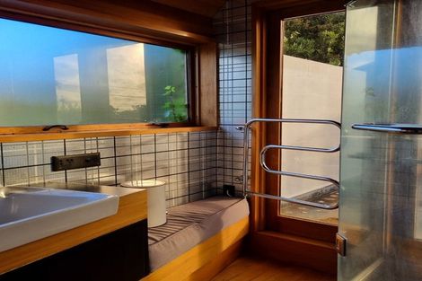 Photo of property in 102 Beachville Road, Redcliffs, Christchurch, 8081