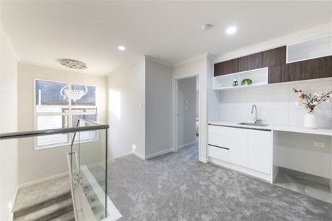 Photo of property in 61 Tir Conaill Avenue, Flat Bush, Auckland, 2019