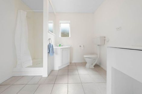 Photo of property in 674 Pakuranga Road, Howick, Auckland, 2010