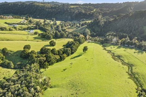 Photo of property in 216 Haruru Road, Kaukapakapa, 0873