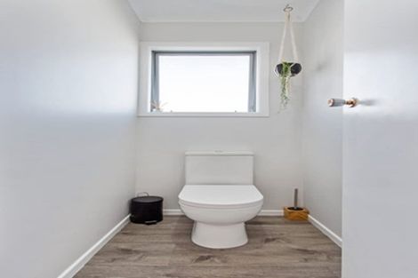 Photo of property in 2 Glenmore Road, Sunnyhills, Auckland, 2010