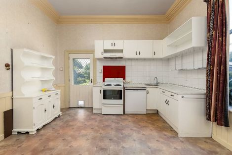 Photo of property in 30 Rhodes Street, Waimate, 7924