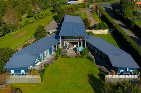 Photo of property in 68 Mcgiven Drive, Ridgewood, New Plymouth, 4371