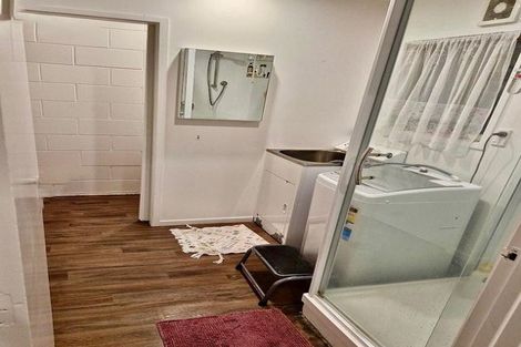 Photo of property in 2/27 St Georges Road, Avondale, Auckland, 0600