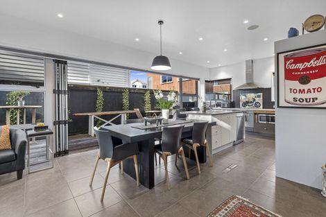 Photo of property in 30b Oceanview Road, Mount Maunganui, 3116