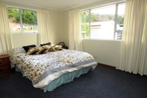 Photo of property in 16 Black Peak Road, Omarama, 9412