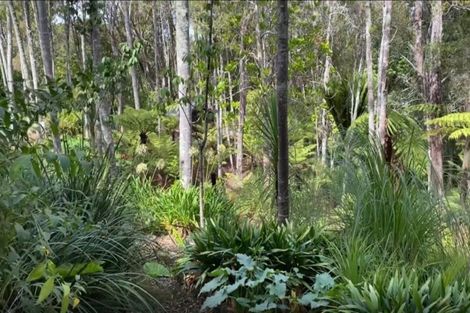 Photo of property in 69 Pupuke Road, Birkenhead, Auckland, 0627