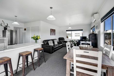 Photo of property in 1/353 Saint Aubyn, Moturoa, New Plymouth, 4310