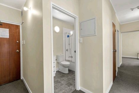Photo of property in Hobson Court Flats, 13/70 Hobson Street, Thorndon, Wellington, 6011