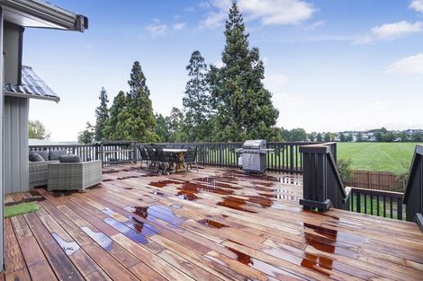 Photo of property in 16 Shelley Jane Place, Dinsdale, Hamilton, 3204