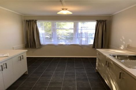 Photo of property in 92 Kowhai Street, Naenae, Lower Hutt, 5011