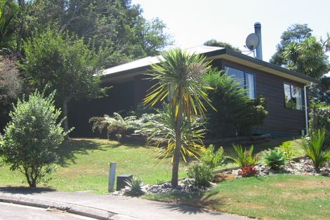 Photo of property in 122 Pemberton Avenue, Bayview, Auckland, 0629