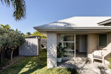 Photo of property in 12 Kokihi Close, Papamoa Beach, Papamoa, 3118