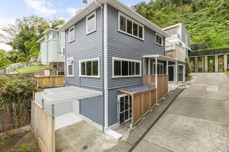 Photo of property in 14b Glenmore Street, Thorndon, Wellington, 6011