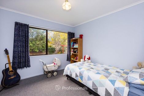 Photo of property in 11 Monarch Grove, Maoribank, Upper Hutt, 5018
