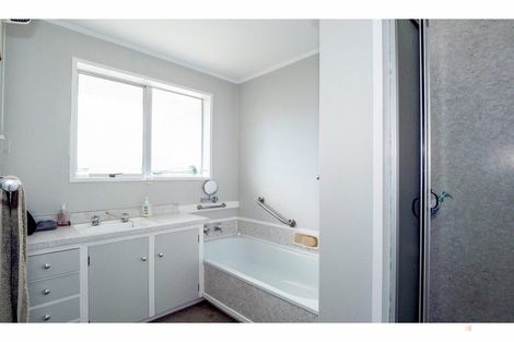 Photo of property in 25b Leonard Street, Waimate, 7924