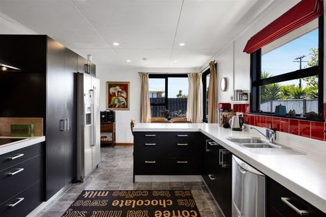 Photo of property in 28 Kingsford Street, Bell Block, New Plymouth, 4312