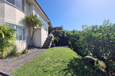 Photo of property in 9 South Road, Moturoa, New Plymouth, 4310