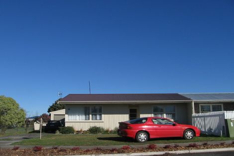 Photo of property in 819 Lawrence Street, Akina, Hastings, 4122