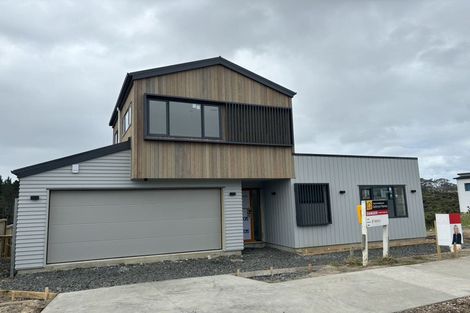 Photo of property in 27 Kotuitui Drive, Wainui, 0992