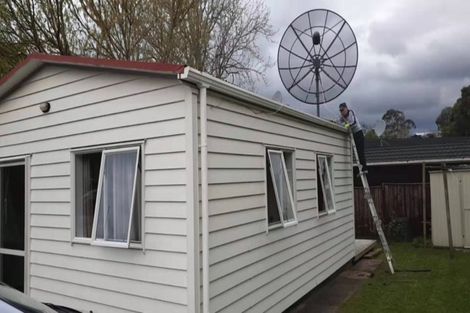 Photo of property in 40 Beechdale Crescent, Pakuranga Heights, Auckland, 2010