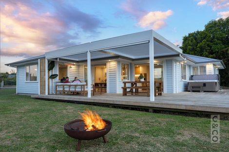 Photo of property in 43 Awatiro Drive, Kaukapakapa, 0871