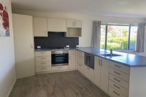 Photo of property in 1/126 Wilsons Road South, Saint Martins, Christchurch, 8022