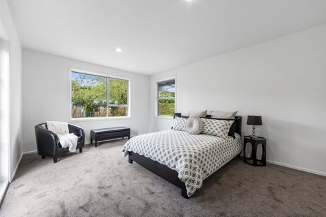 Photo of property in 21 De Bloge Place, Burwood, Christchurch, 8061