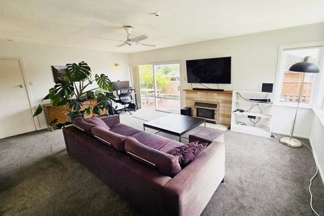 Photo of property in 18 Lowry Crescent, Stokes Valley, Lower Hutt, 5019