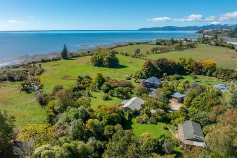 Photo of property in 65 Battery Road, Patons Rock, Takaka, 7182