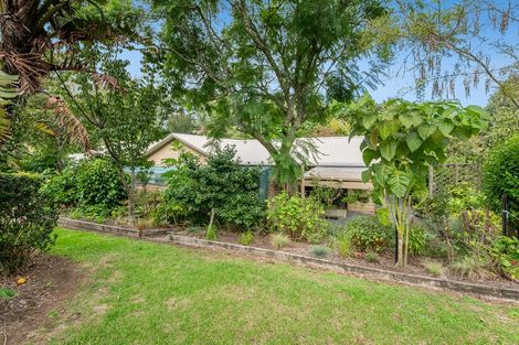Photo of property in 1688 South Head Road, South Head, Helensville, 0874